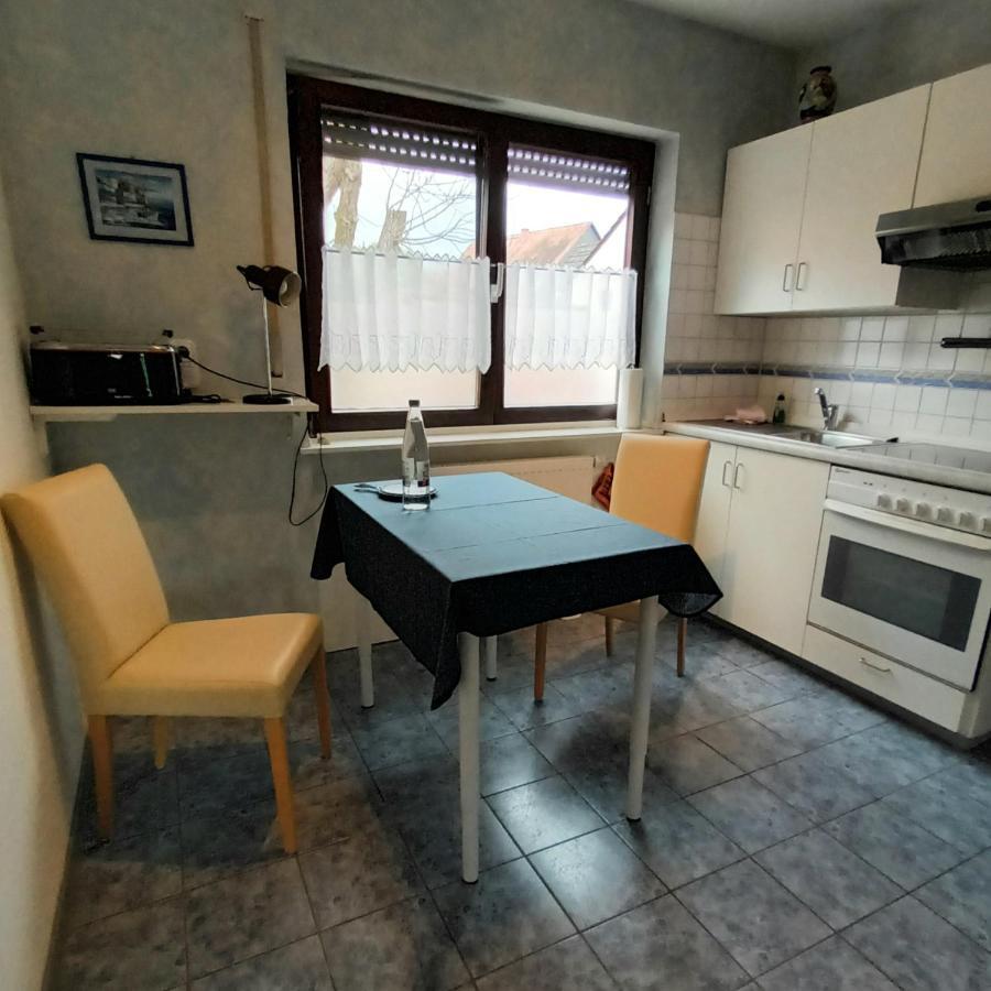 Buedingen-Ferienwohnung Bausch Экстерьер фото